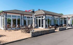 Ibis Issoire