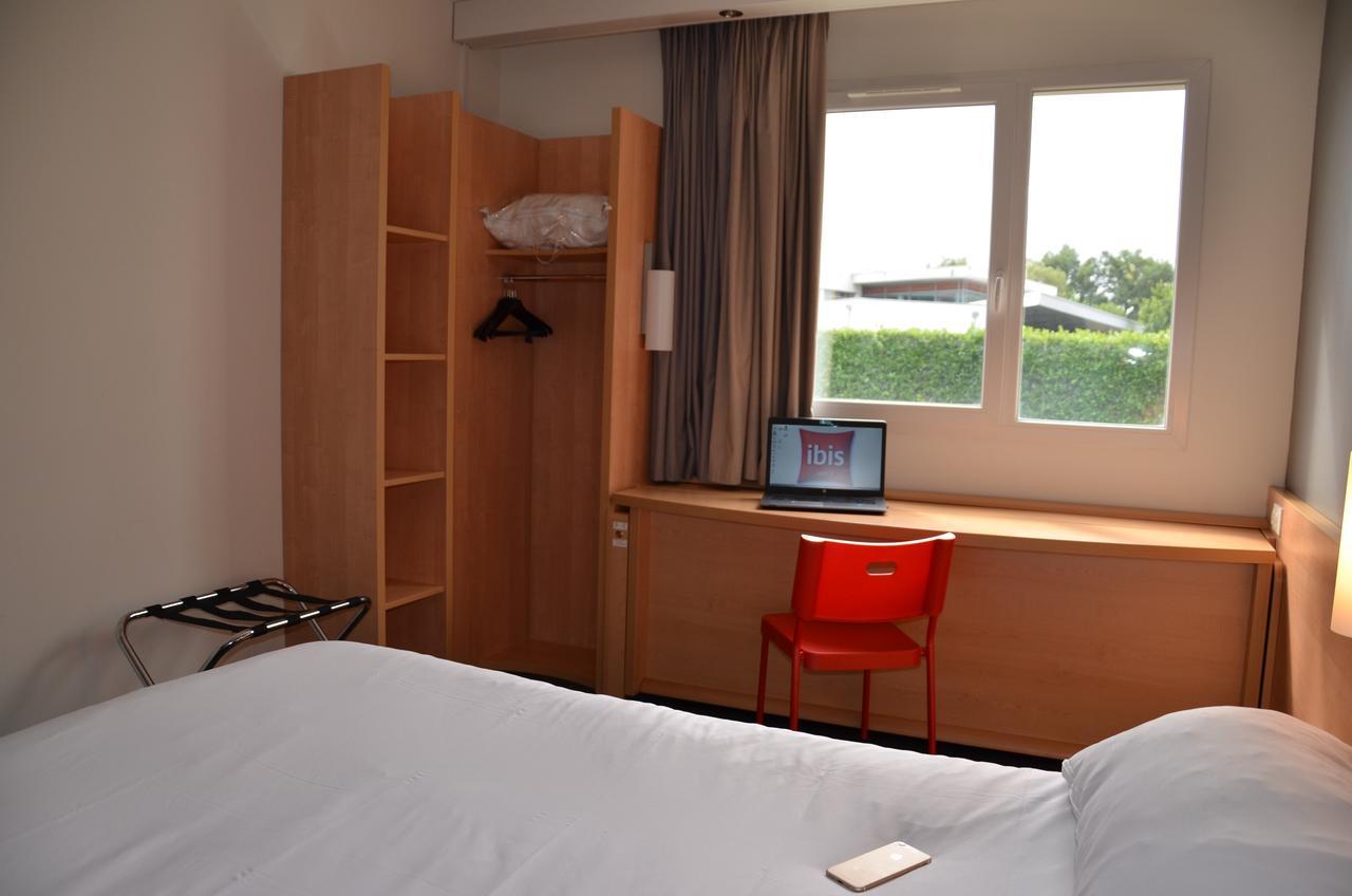 Hotel Ibis Issoire Exterior foto