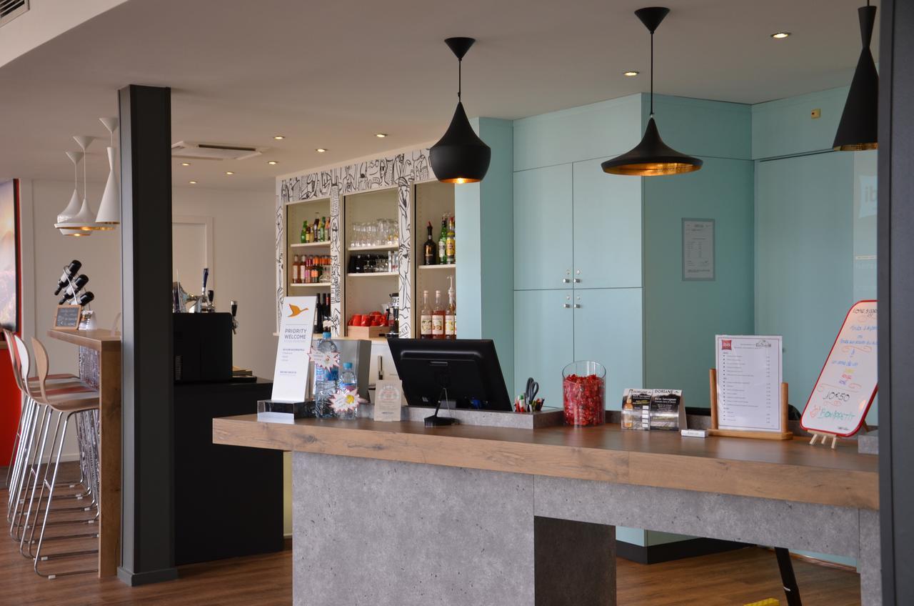 Hotel Ibis Issoire Exterior foto